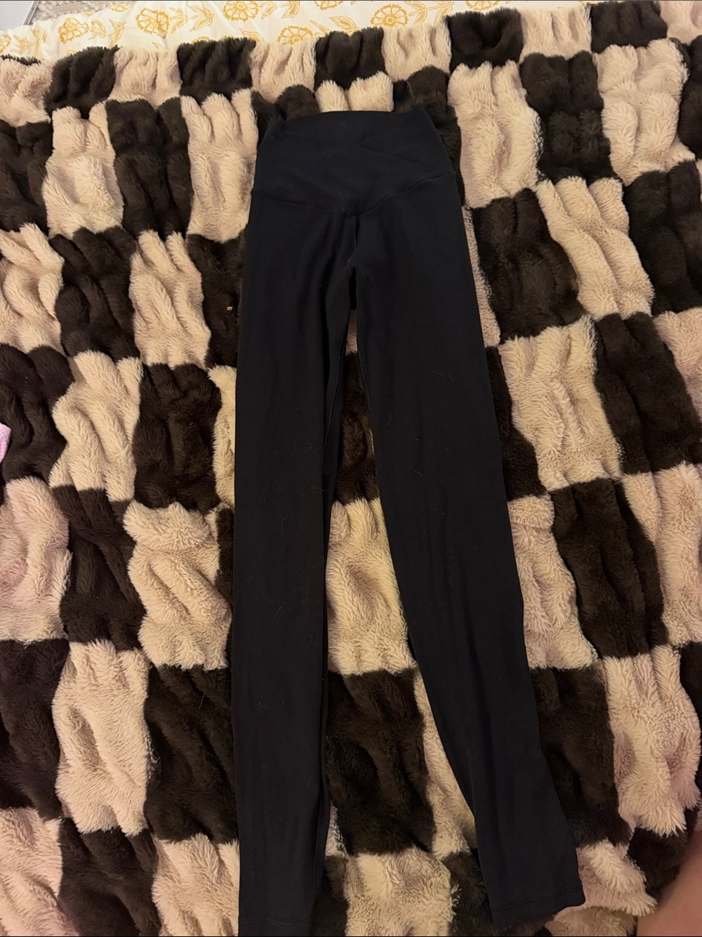 aerie Black High-Waist cross cross Yoga Leggings